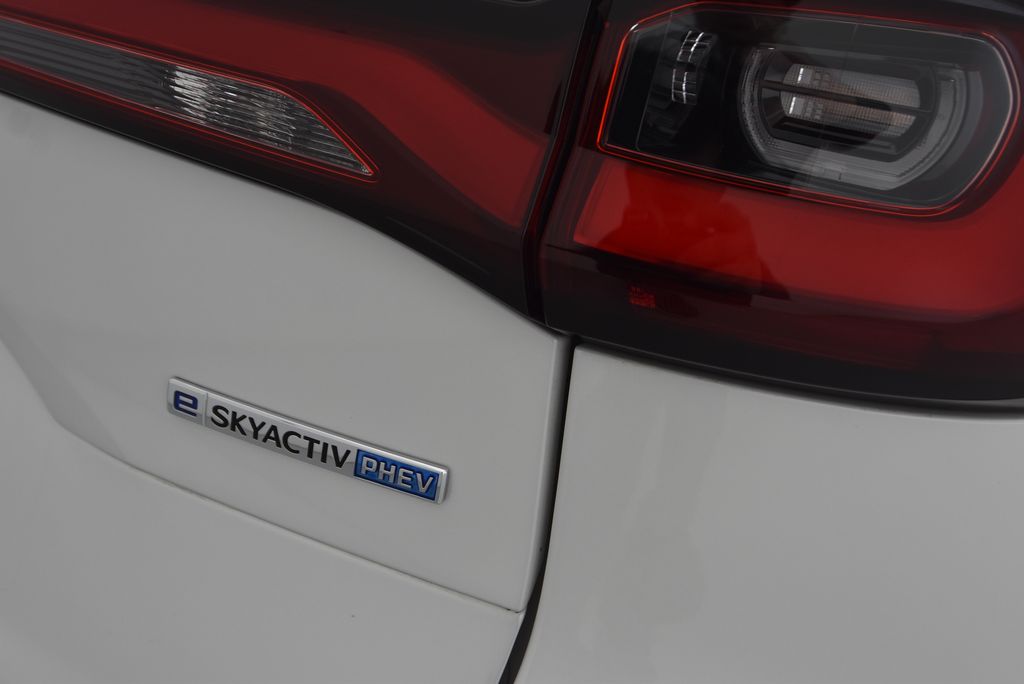 2025 Mazda CX-70 PHEV Premium photo