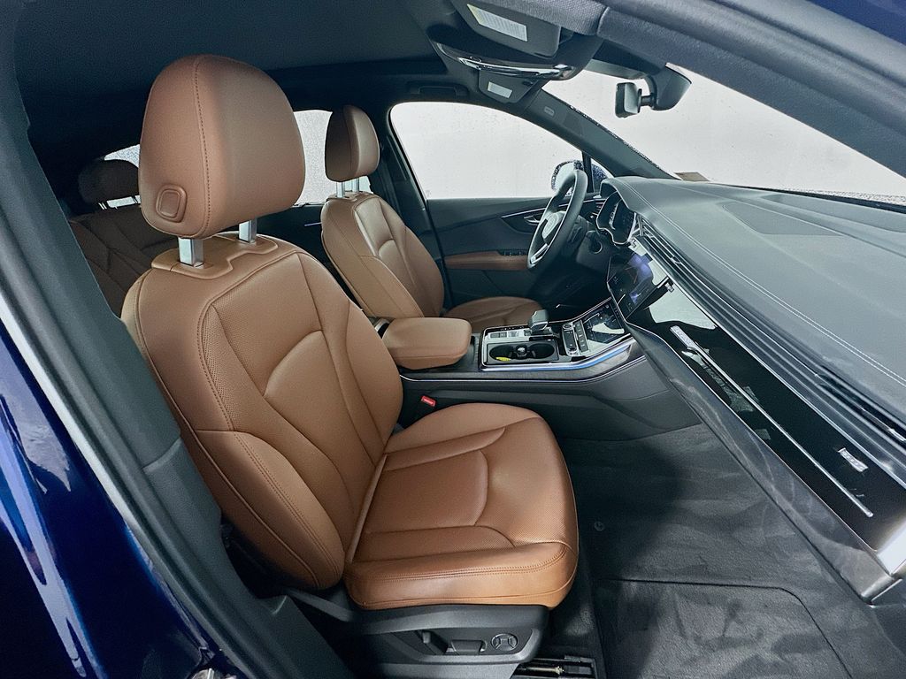 2023 Audi Q7 Premium Plus 30