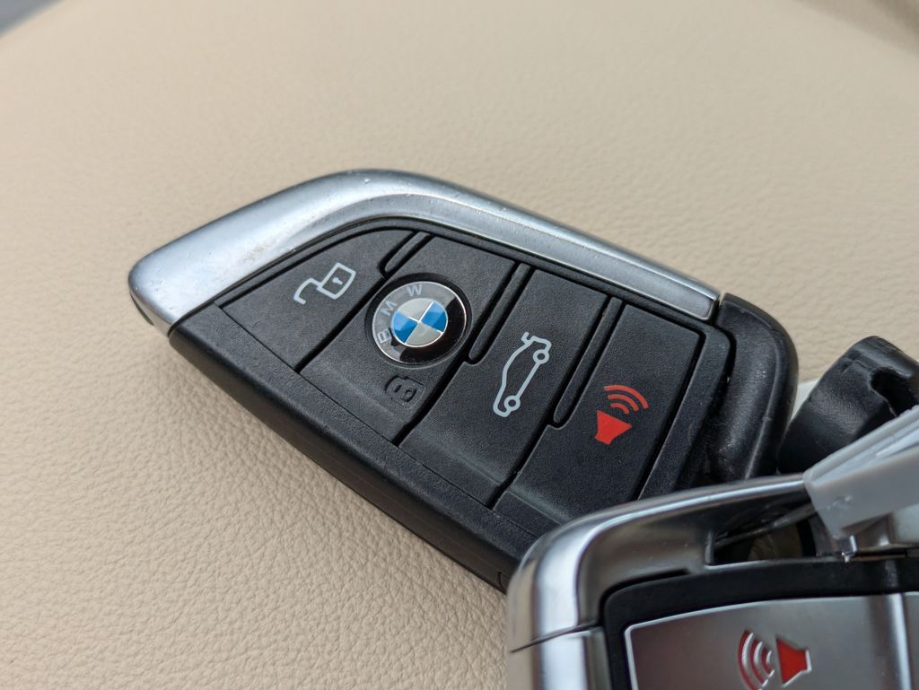 2022 BMW 330i 