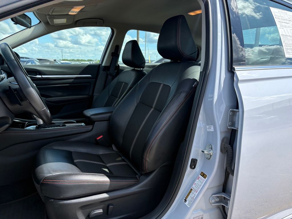 2024 Nissan Altima 2.5 SR Gray at Baytown Hyundai