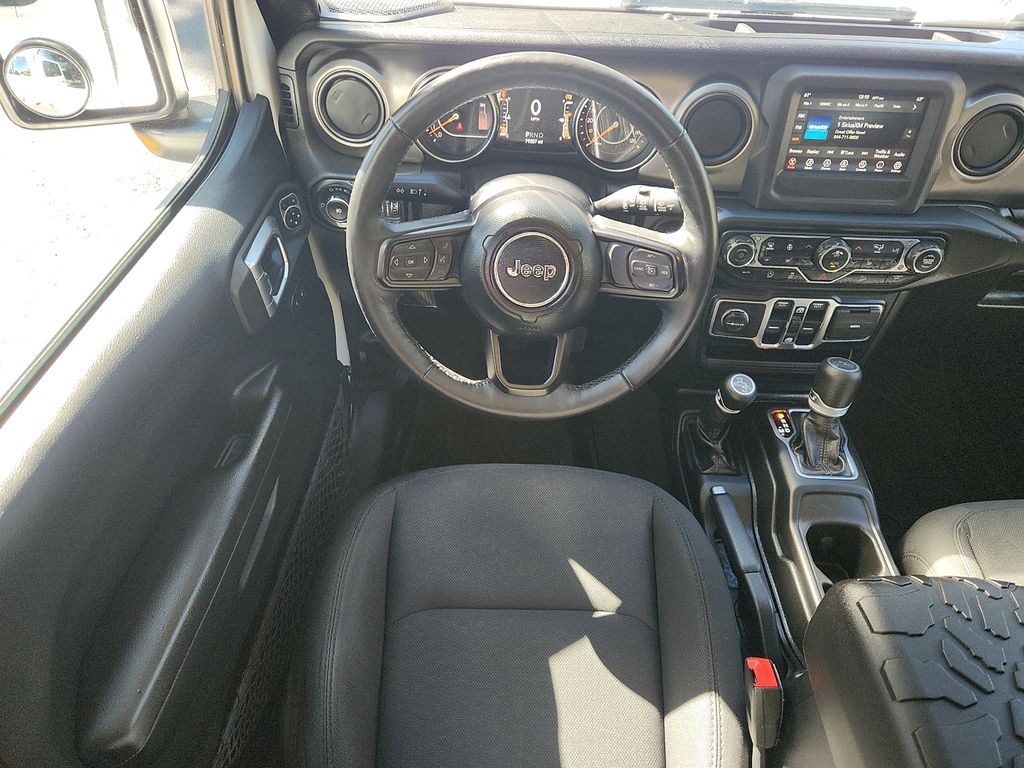Thumbnail: 2019 Jeep Wrangler - 11