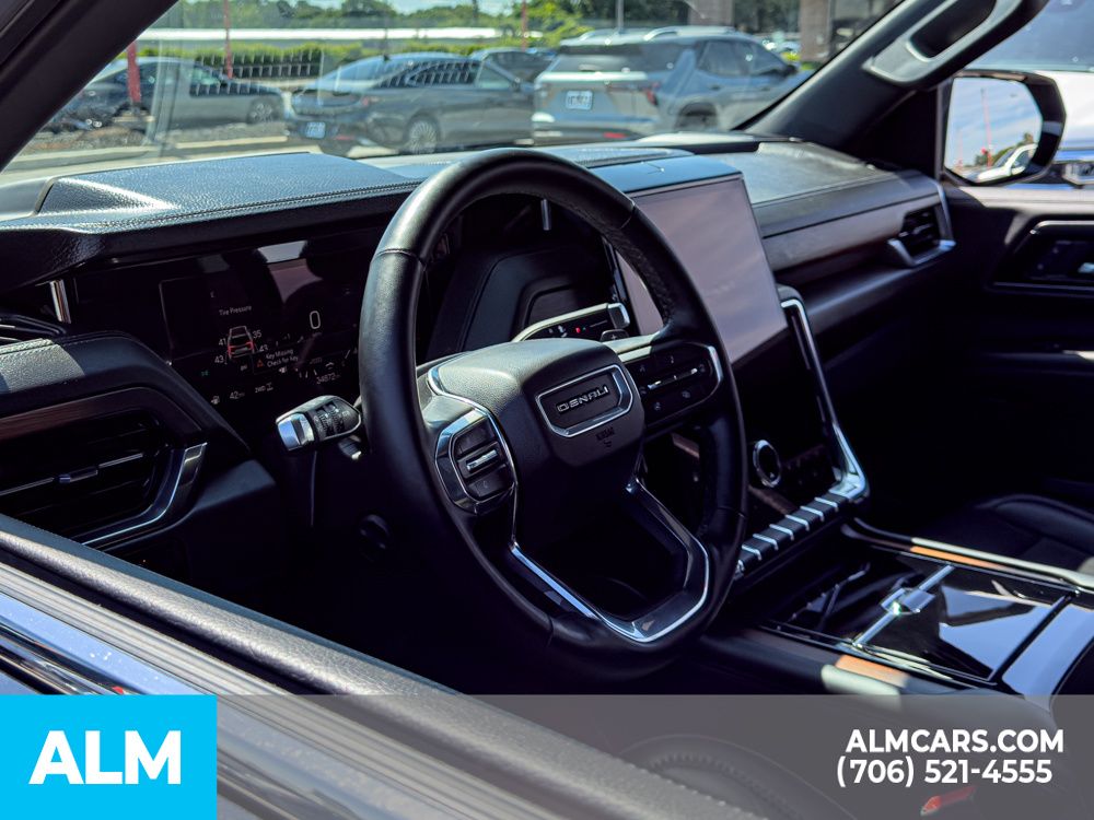 Used 2025 Onyx Black GMC Denali image 11
