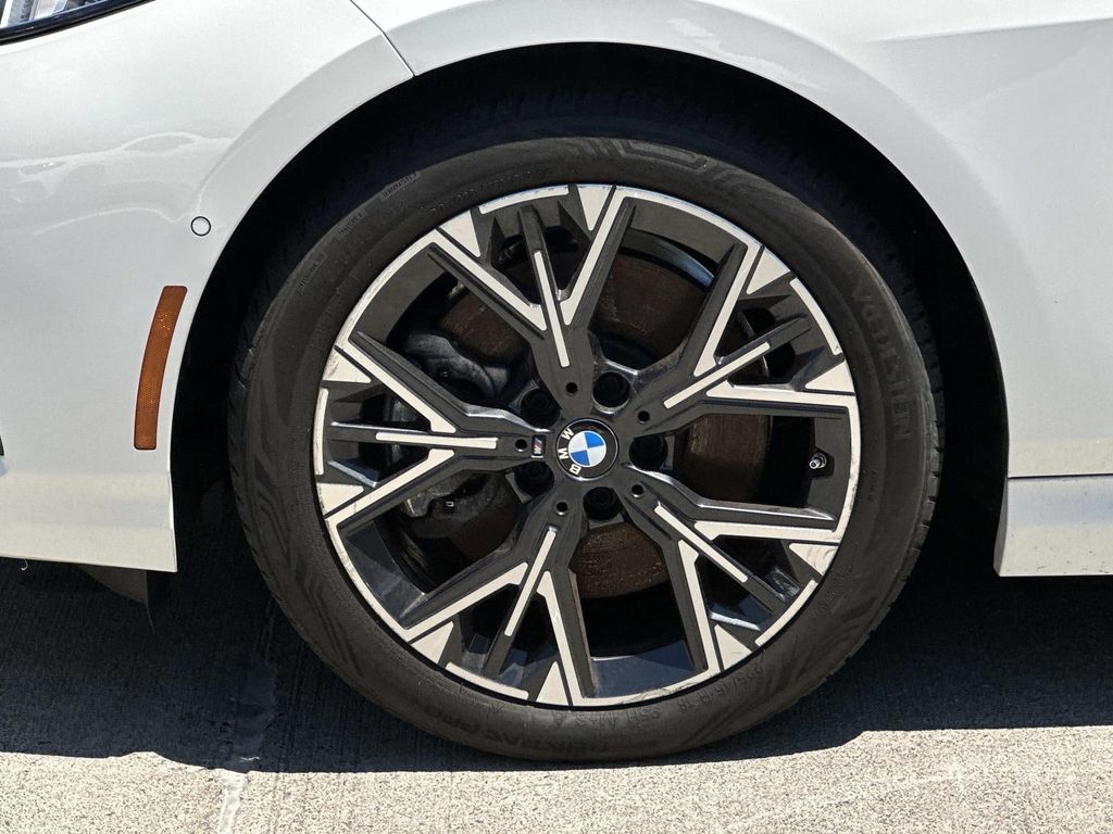 Thumbnail: 2025 BMW 2 Series - 9