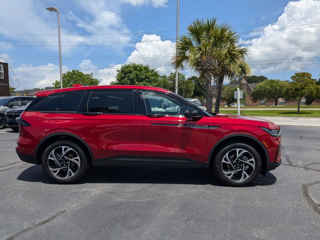 2025 Lincoln Nautilus Hybrid Premiere