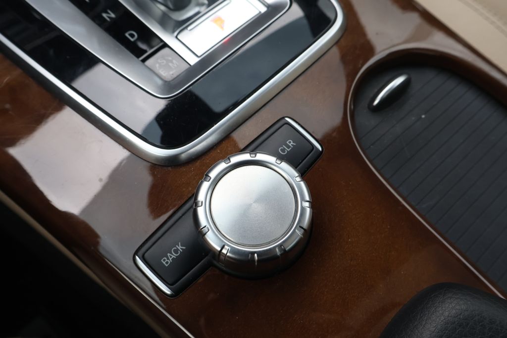 Thumbnail: 2016 Mercedes-Benz SLK - 27