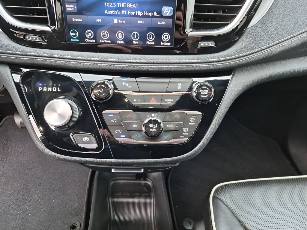 Used Car 2020 Chrysler Pacifica Hybrid  Limited For Sale Under $30,000 In Austin, Texas