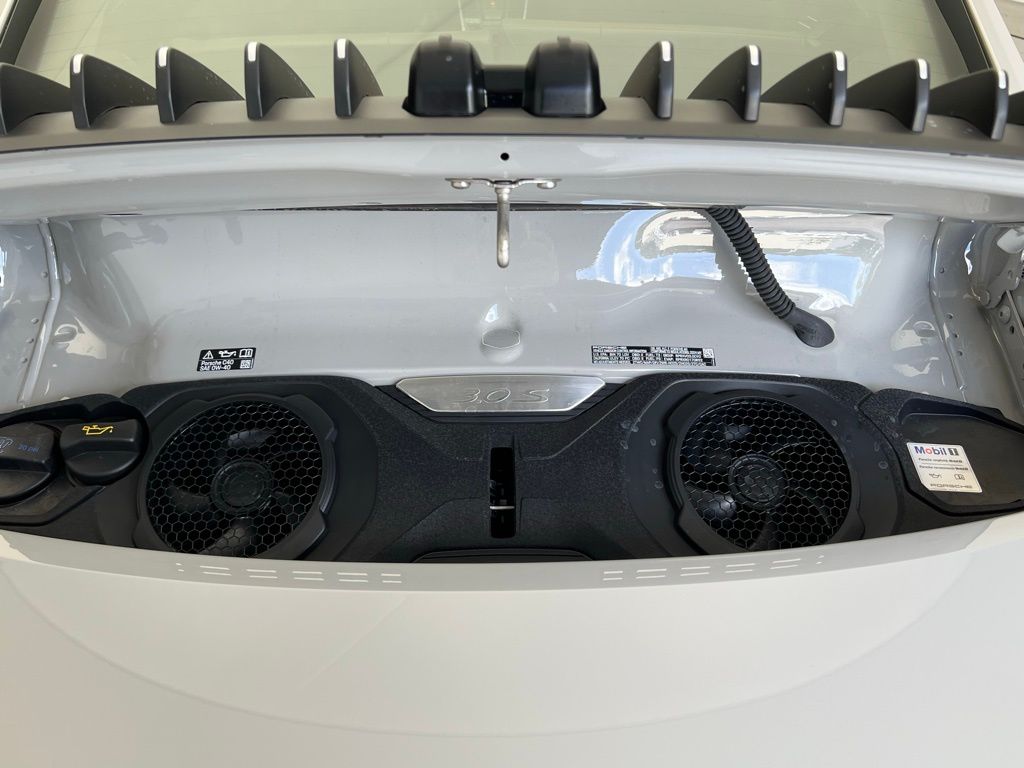 Thumbnail: 2024 Porsche 911 - 20