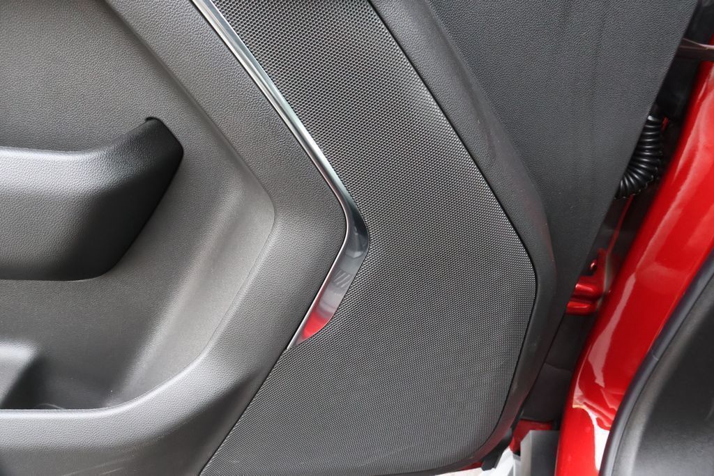 Thumbnail: 2026 Chevrolet Suburban - 19