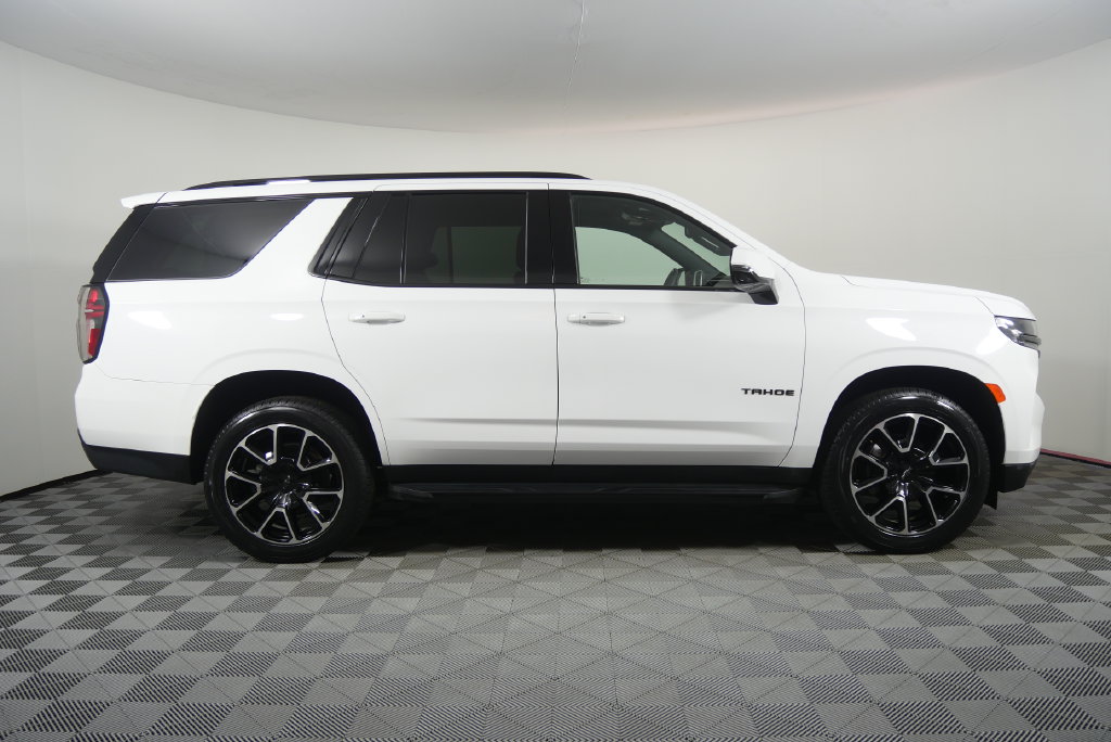 Thumbnail: 2022 Chevrolet Tahoe - 7