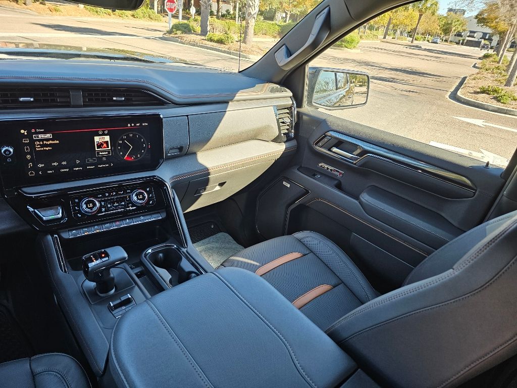 2023 GMC Sierra 1500 AT4 30