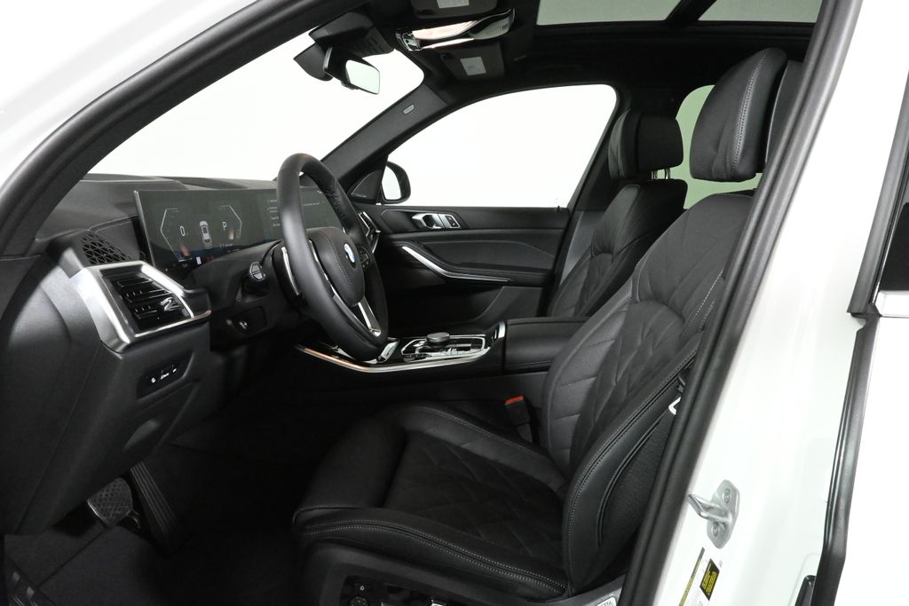 Thumbnail: 2026 BMW X5 - 3