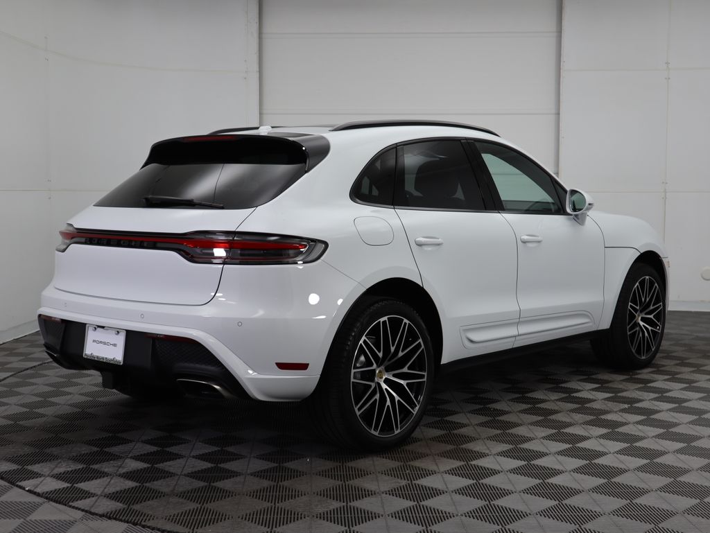 2025 Porsche Macan  5