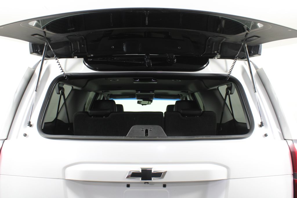 Used 2018 Chevrolet Suburban for sale in 