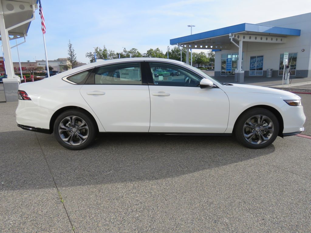 Thumbnail: 2025 Honda Accord - 4