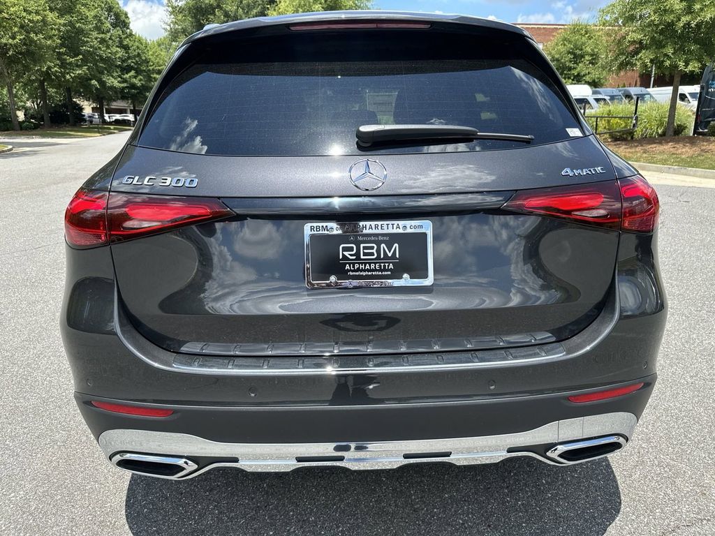 2024 Mercedes-Benz GLC GLC 300 7