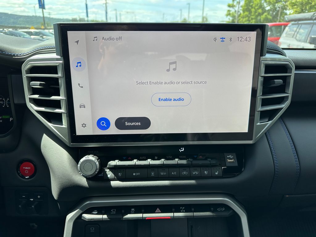 2025 Toyota Tundra Hybrid Platinum