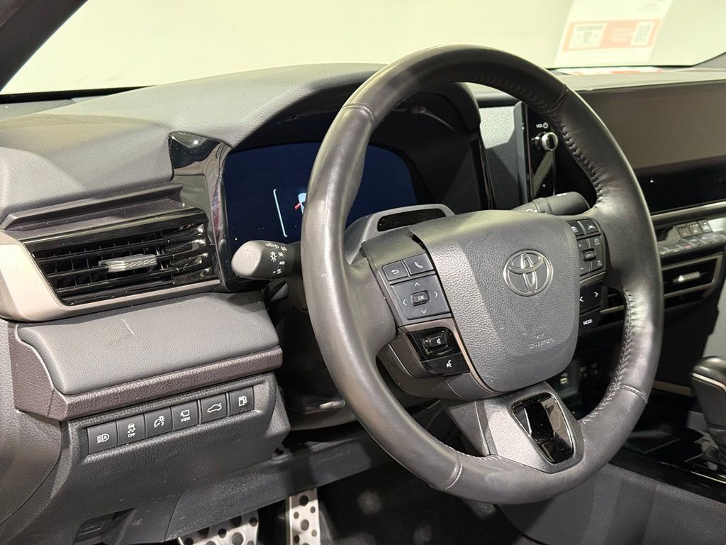 Thumbnail: 2025 Toyota Camry - 16