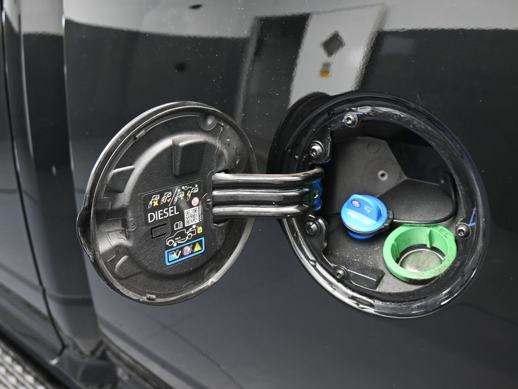 Used 2026 Diamond Black Crystal Pearlcoat Ram Big Horn image 39