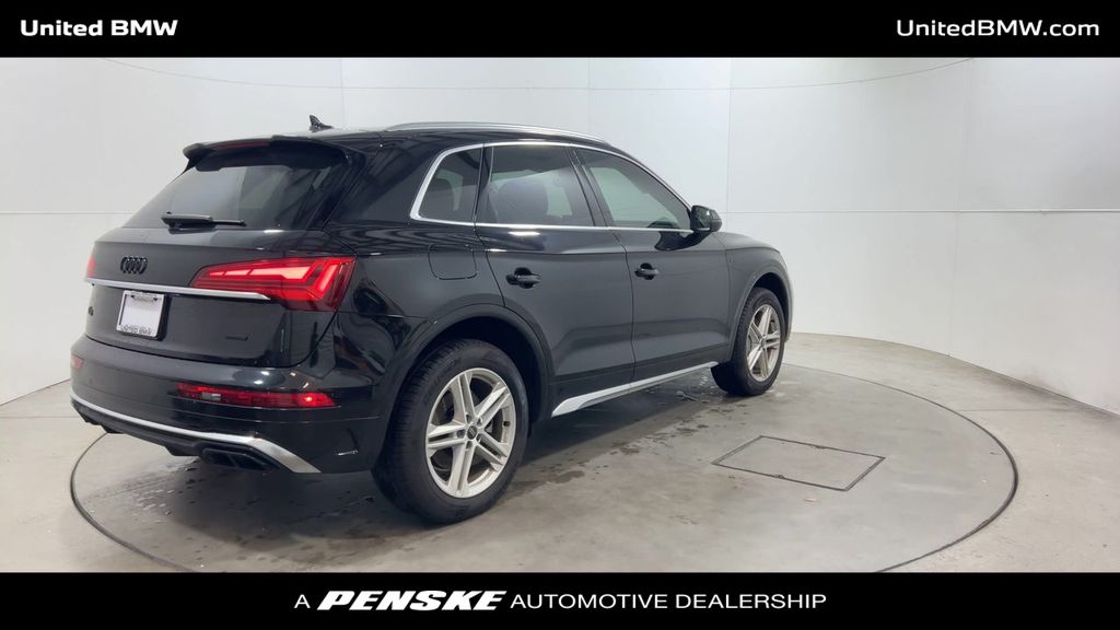 Thumbnail: 2024 Audi Q5 - 8