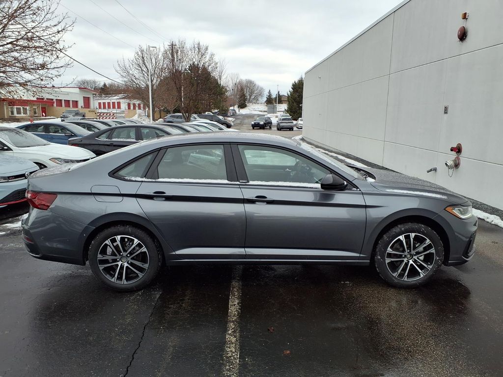 New 2026 Platinum Gray Metallic Volkswagen 1.5T Sport image 3