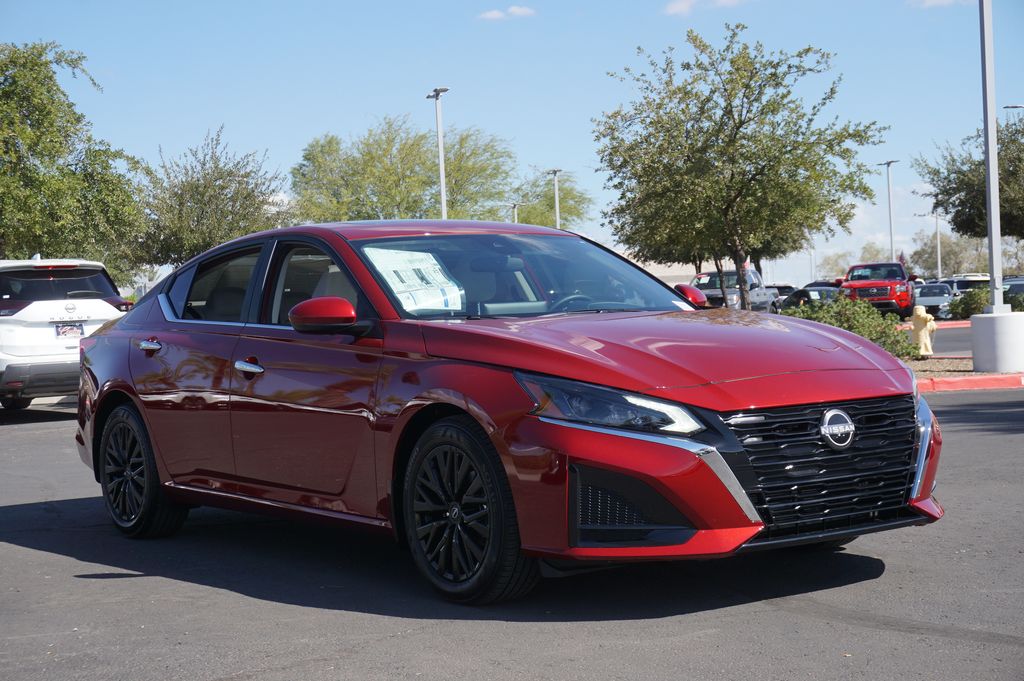 2025 Nissan Altima 2.5 SV 4