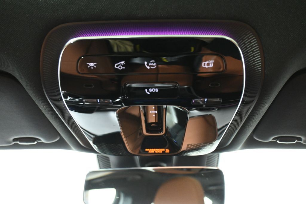 Thumbnail: 2025 Mercedes-Benz C-Class - 20