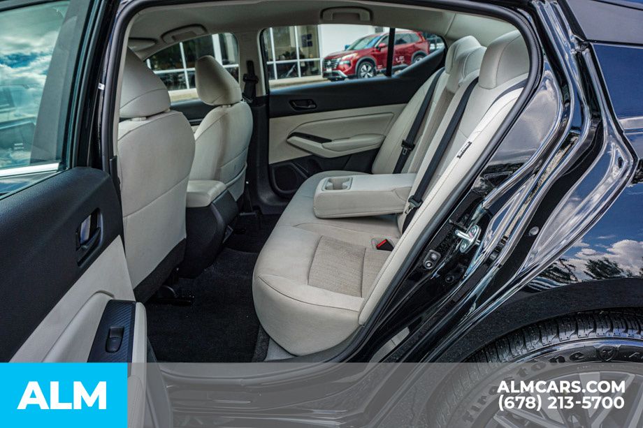 2025 Nissan Altima SV - Photo 21