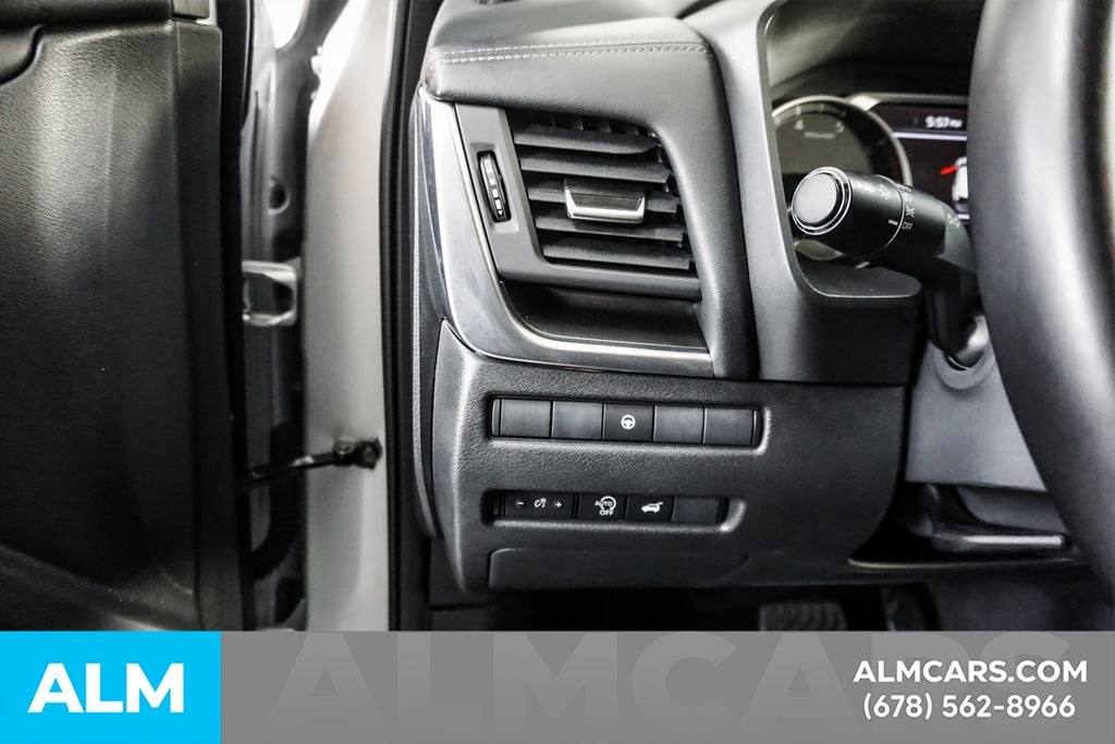 Used 2025 Silver Nissan SV image 31