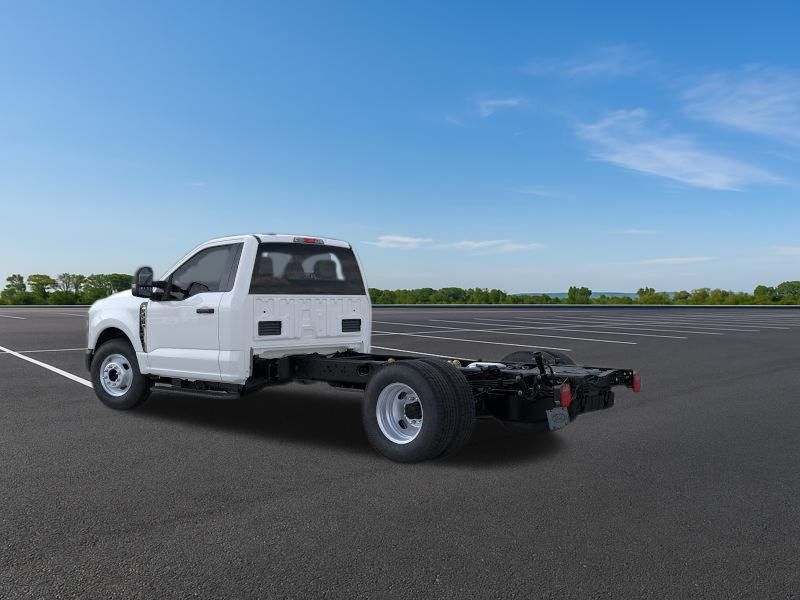 New 2025 Ford Super Duty F-350 Chassis Regular Cab (DRW) 169" Wheelbase XL