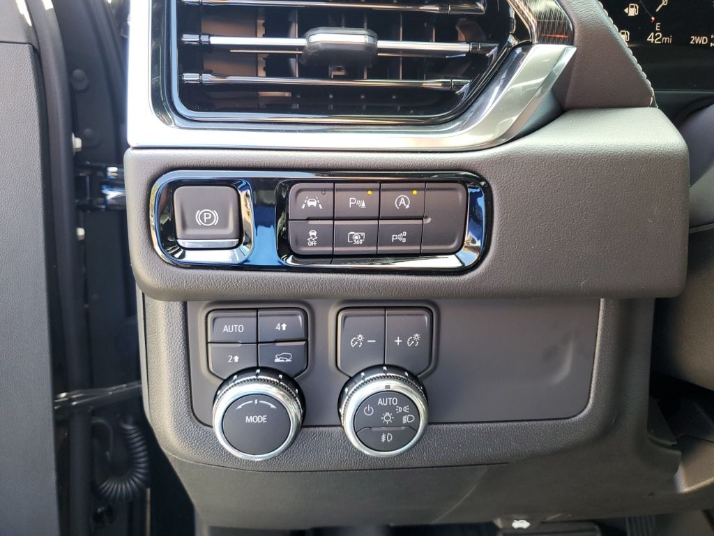 New Car 2025 Gmc Yukon  Elevation For Sale In Austin, Texas