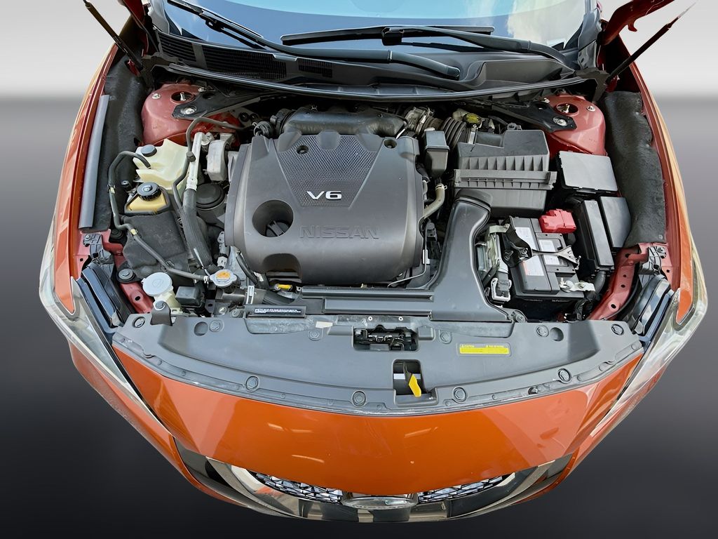 Used 2022 Orange Nissan SR image 32