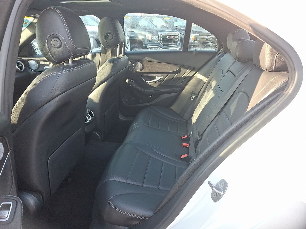 Thumbnail: 2020 Mercedes-Benz C-Class - 10