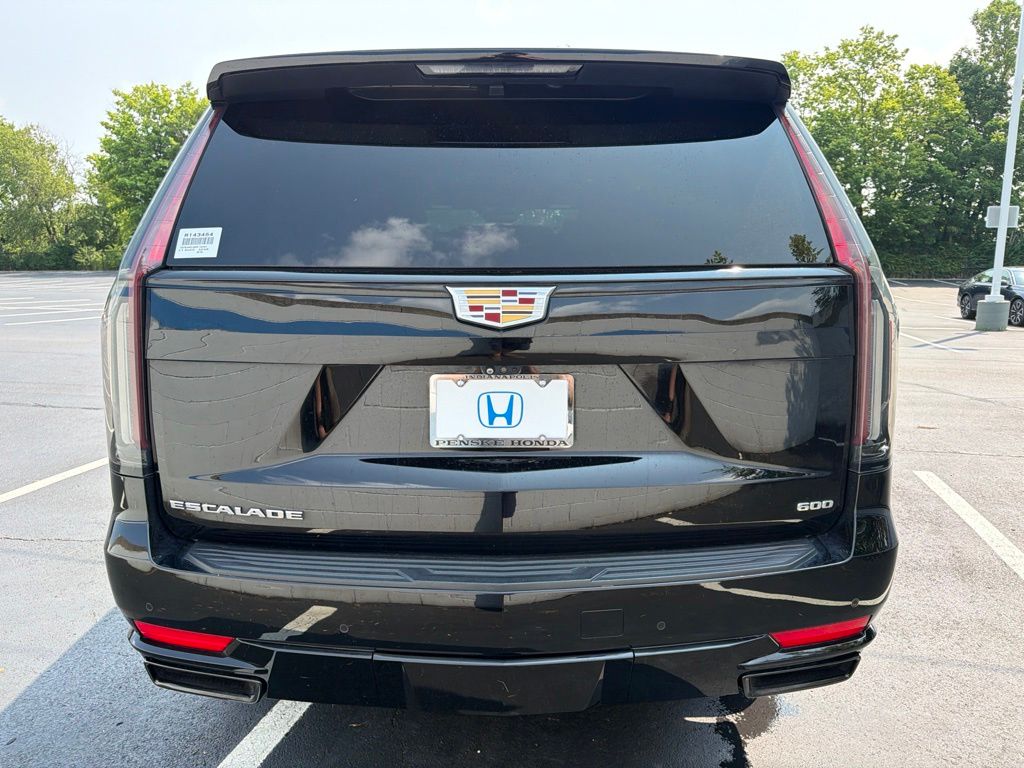 Thumbnail: 2022 Cadillac Escalade - 4
