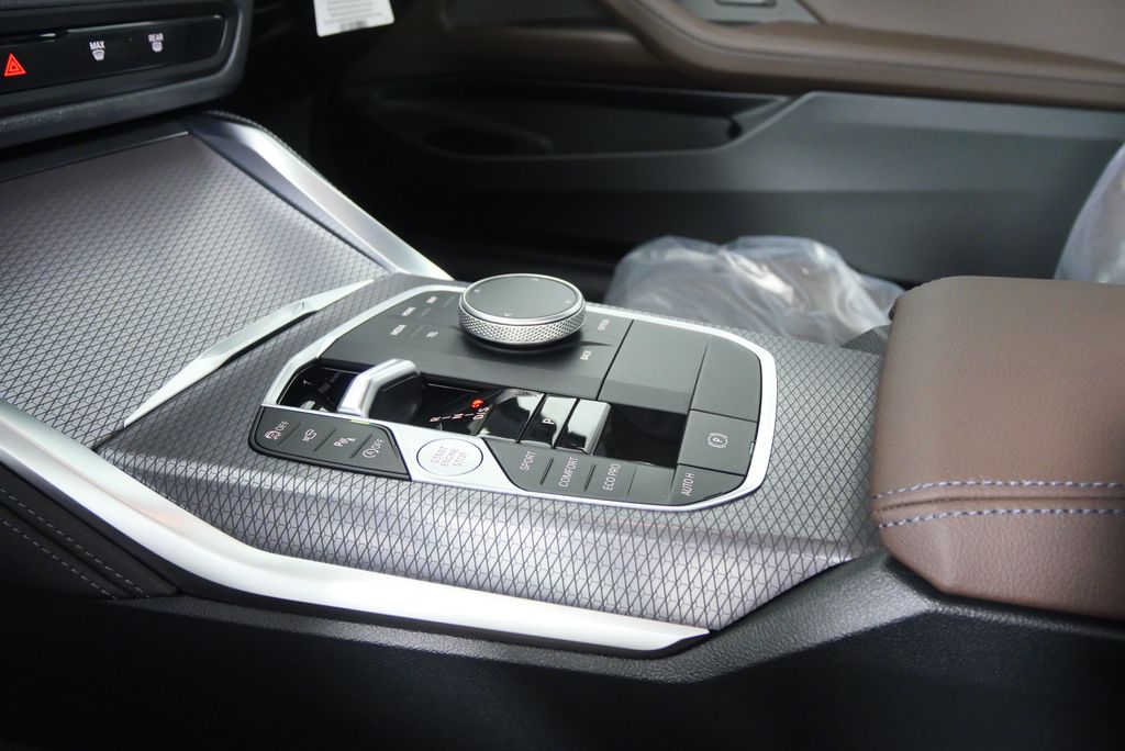 Thumbnail: 2026 BMW 4 Series - 18