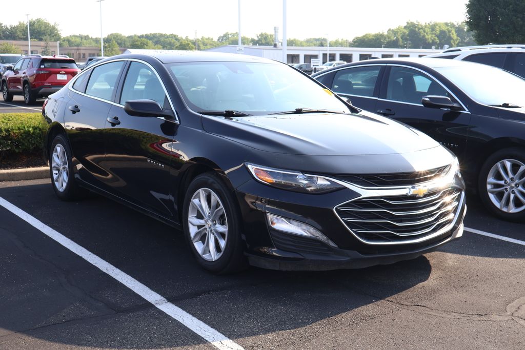 Thumbnail: 2023 Chevrolet Malibu - 3