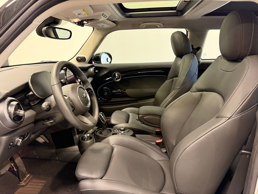 Thumbnail: 2024 MINI Cooper - 10