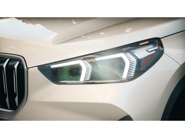 Thumbnail: 2026 BMW X1 - 6