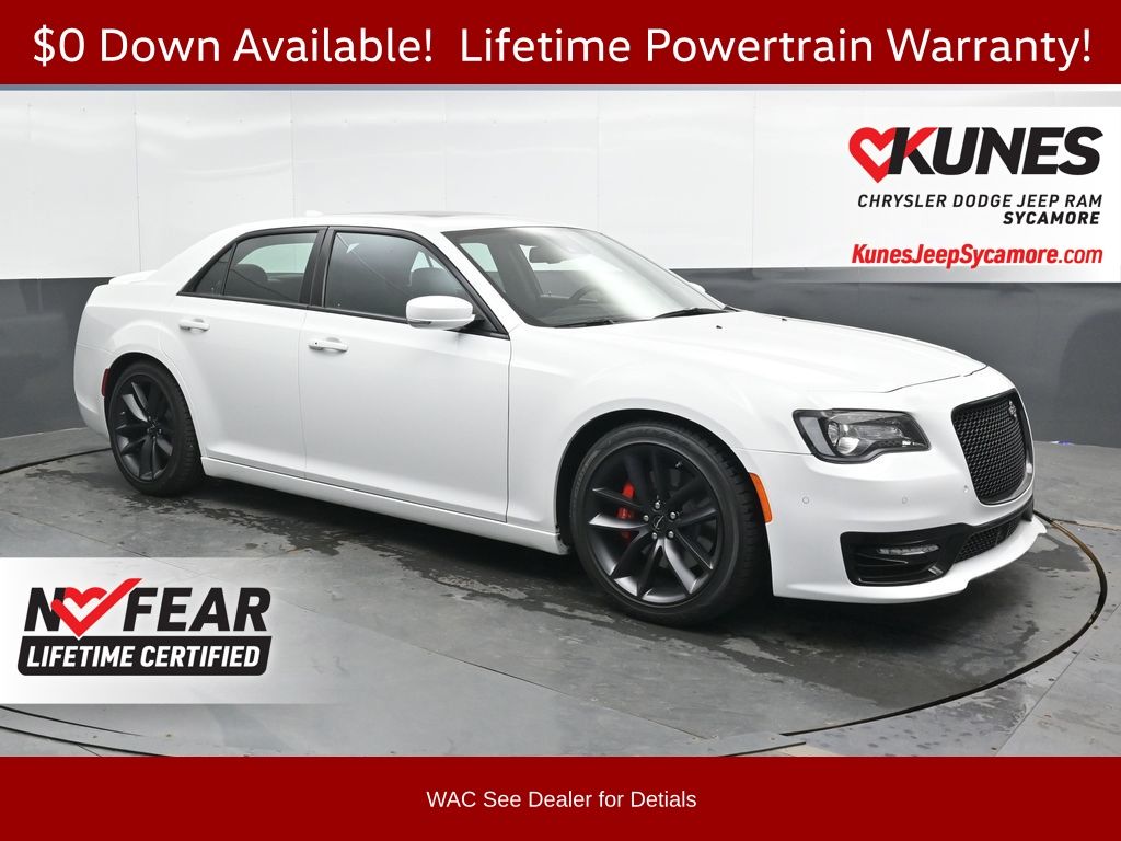Bright White Clearcoat 2023 Chrysler 300 Sedan Rear-Wheel Drive 8-Speed Automatic