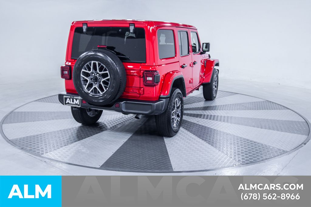 Used 2025 Red Jeep Sahara image 9