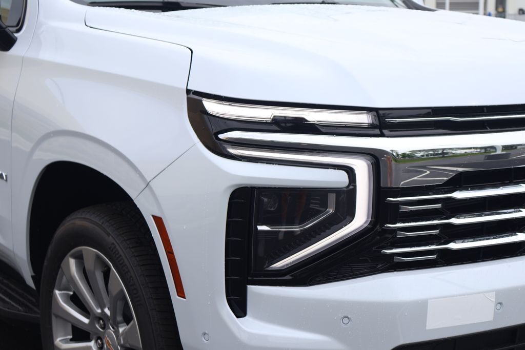Thumbnail: 2026 Chevrolet Suburban - 3
