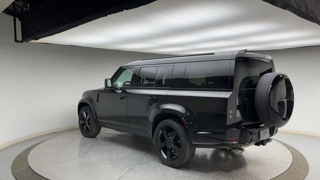 Thumbnail: 2026 Land Rover Defender - 4