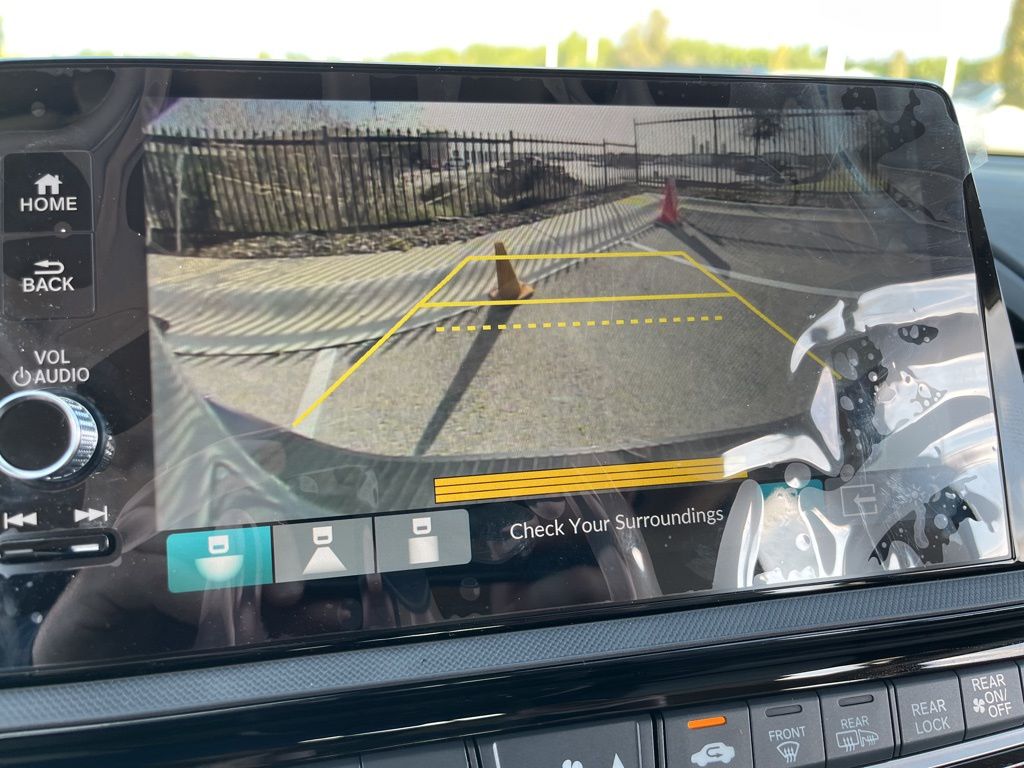 Thumbnail: 2026 Honda Odyssey - 26