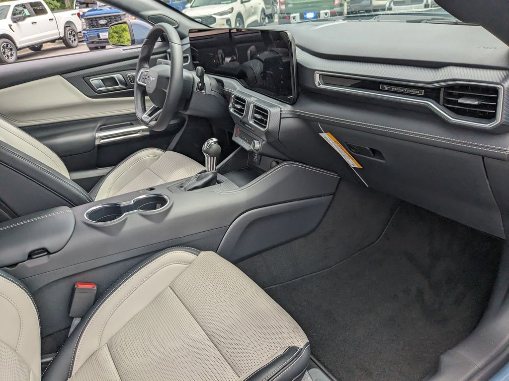 2025 Ford Mustang EcoBoost Premium