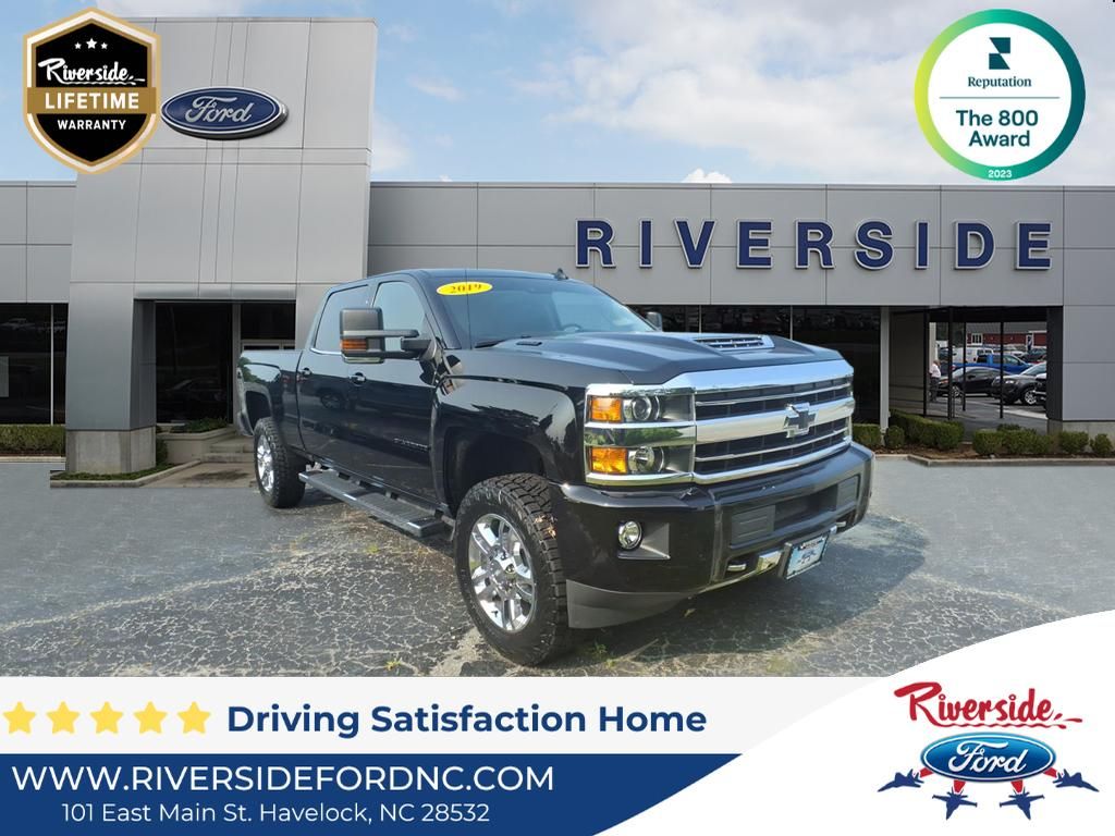 Black 2019 Chevrolet Silverado 2500HD Pickup Truck Four-Wheel Drive 6-Speed Automatic