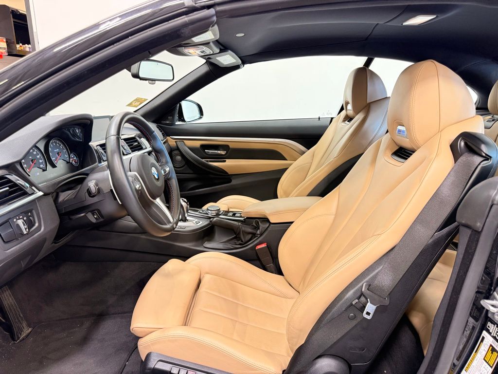 2015 BMW M4 Base 10
