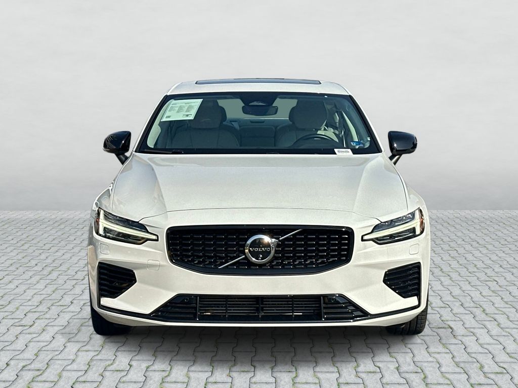 Thumbnail: 2024 Volvo S60 - 2