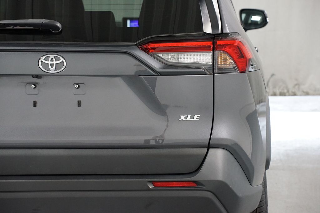 Thumbnail: 2024 Toyota RAV4 - 10