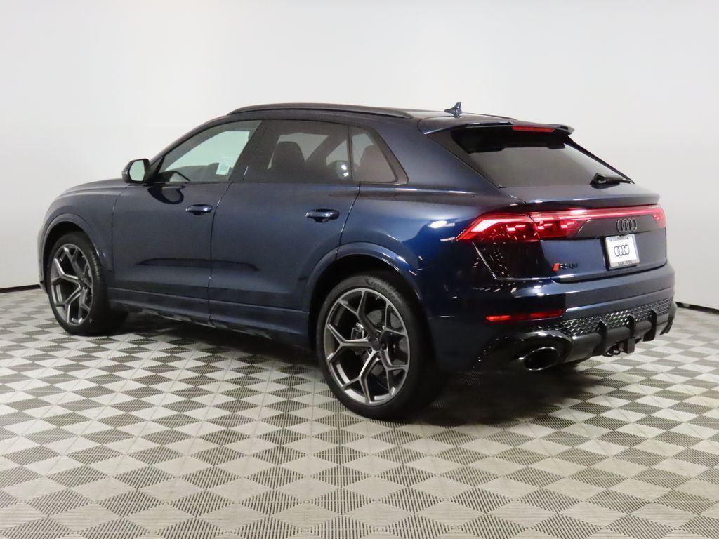Thumbnail: 2026 Audi RS Q8 - 3