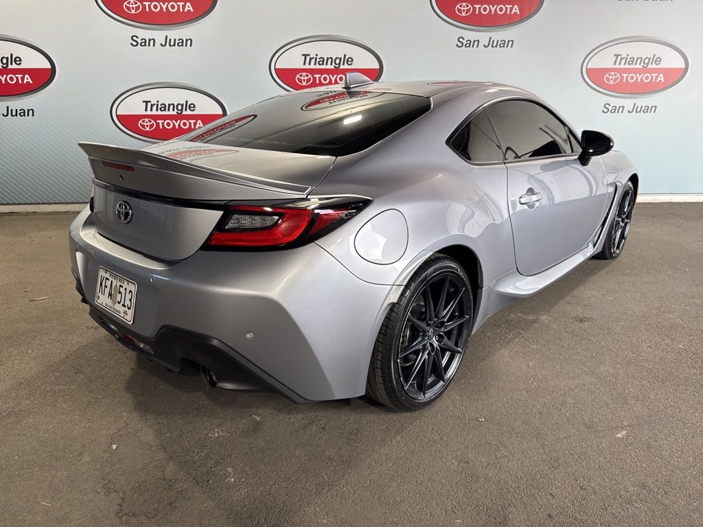 Thumbnail: 2023 Toyota GR86 - 4