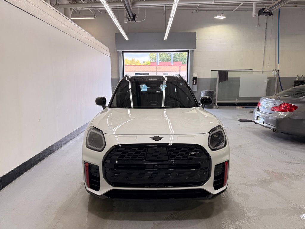 Thumbnail: 2027 MINI Cooper Countryman - 8
